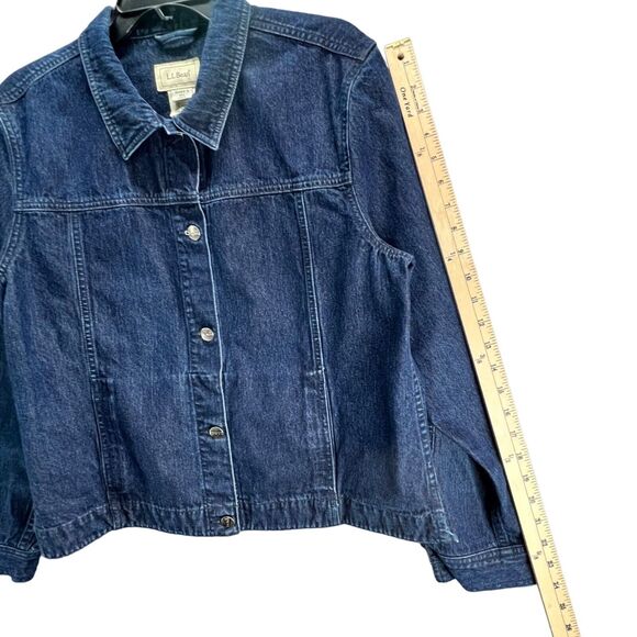 LL Bean Vintage Jean Jacket Women L Blue Denim Pockets Trucker Classic Retro 90s - Picture 8 of 15